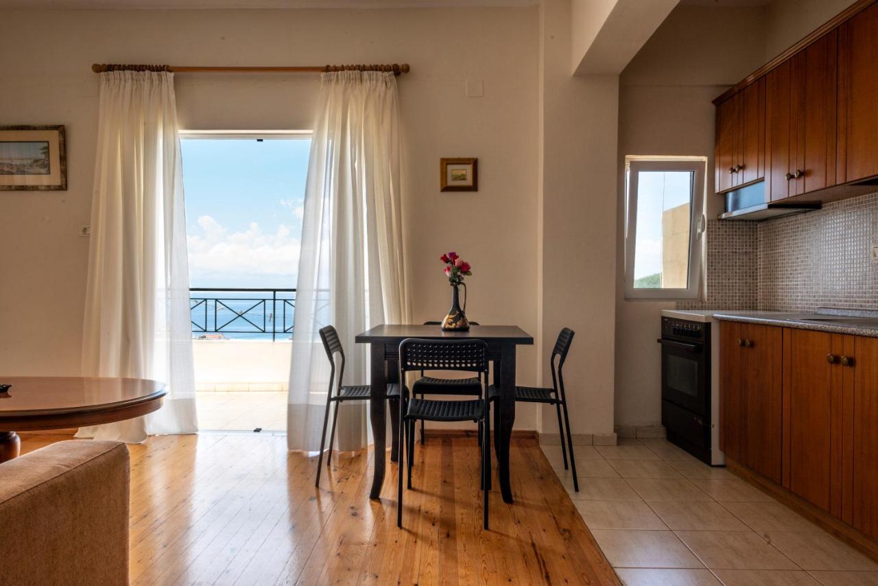 Janakis Apartments Himare Exterior foto
